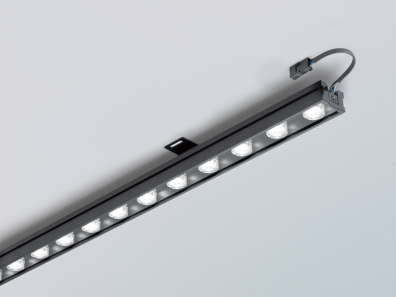 ＤＮライティング　LED照明器具 屋内用ウォールウォッシャー LINE WASH LW 電源別売 1000mm 昼白色5000K 15° クリアフィルター　LW1000N-15C ※受注生産品