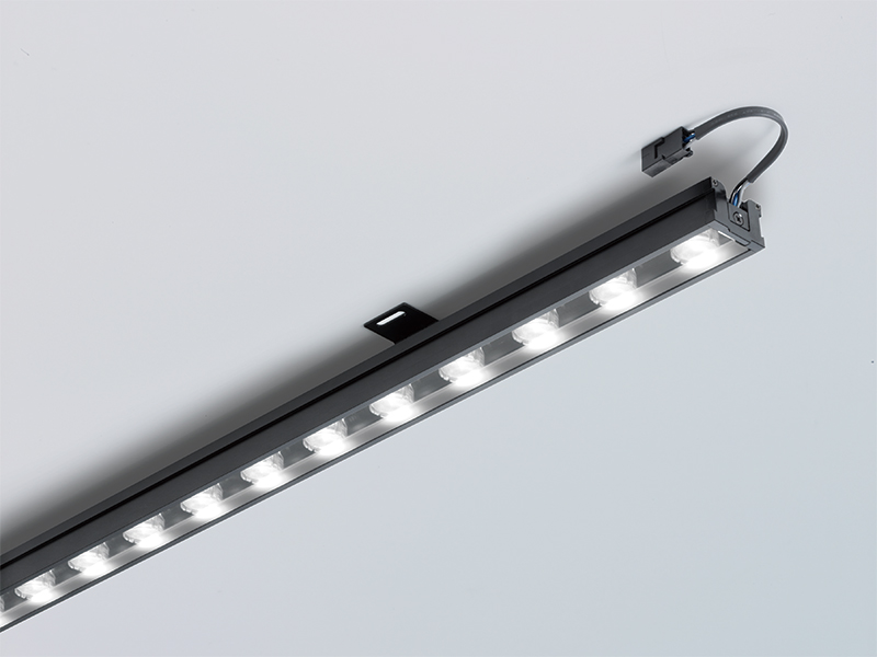 ＤＮライティング　LED照明器具 屋内用ウォールウォッシャー LINE WASH LW 電源別売 1000mm 昼白色5000K 30° キックフィルター　LW1000N-30K ※受注生産品