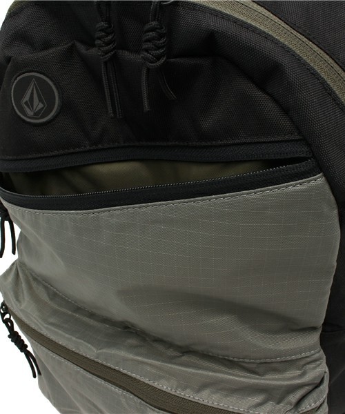 VOLCOM ボルコム バックパック リュックサック ACADEMY カーキ系