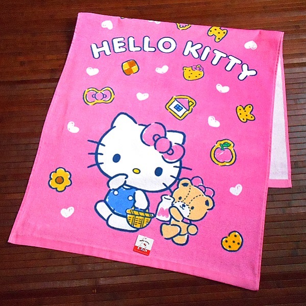 HELLO KITTY ハローキティ バスタオル サイズ60×120cm 綿100％ シャーリングバスタオル