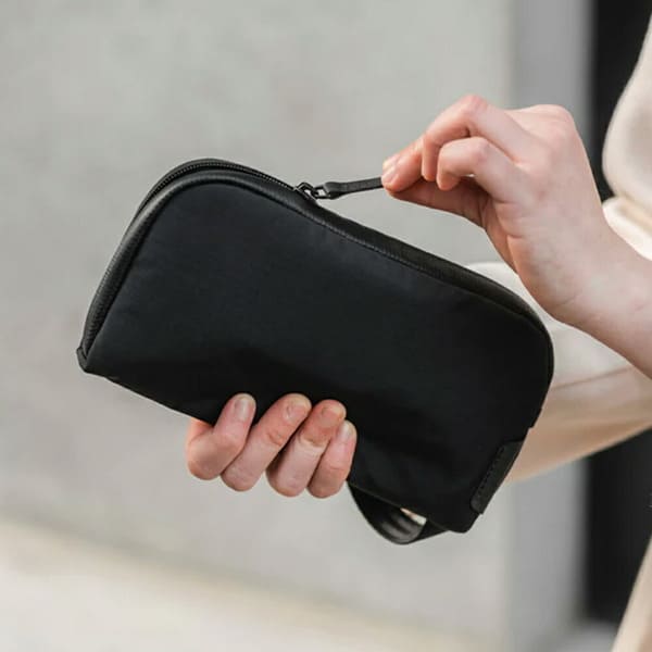 【公式】FLIGHT POUCH スリングバッ...の詳細画像2