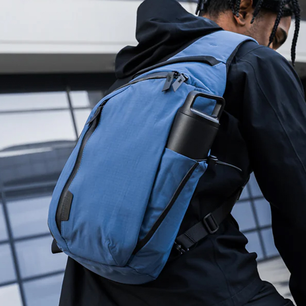 【公式】METRO CROSSBODY  左右2タイプ クロスボディバッグ スリングバッグ ショルダーバッグ 10L トラベル 旅行 ビジネス [ALPAKA/アルパカ]の画像