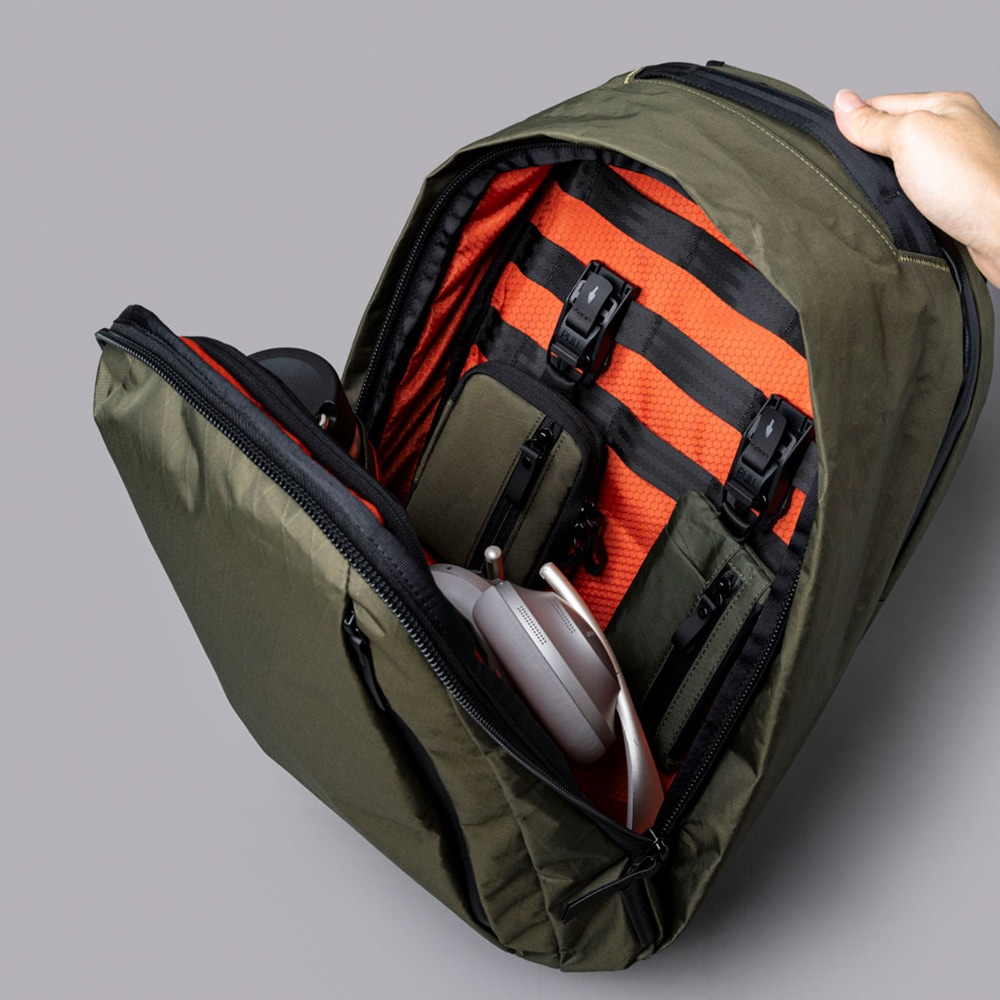 【公式】バックパック METRO BACKPACK PRO X-PAC リュックサック 24L リュック 通勤 旅行 ビジネス 撥水 アウトドア 旅行 トラベル[ALPAKA/アルパカ][送料無料]の画像