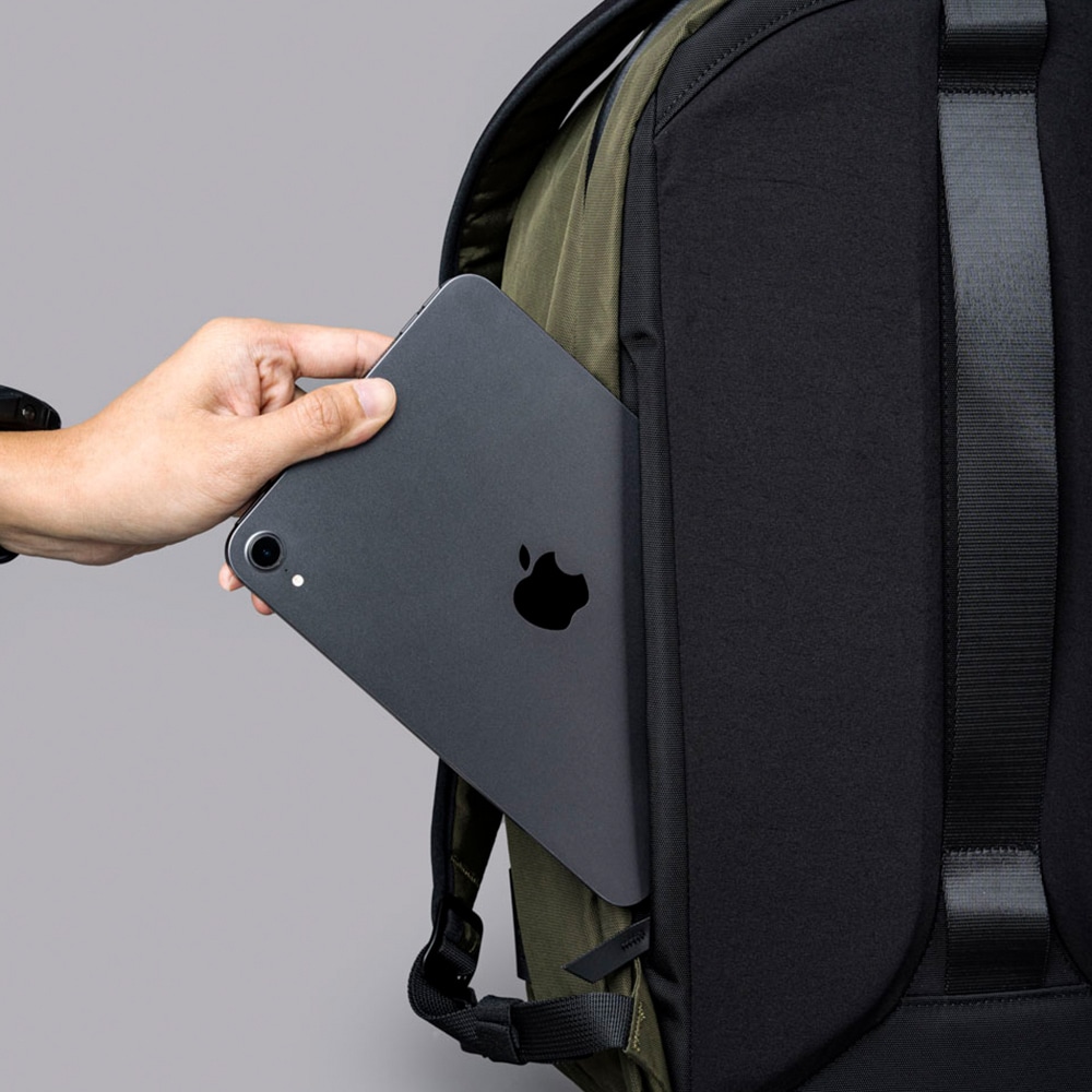 【公式】バックパック METRO BACKPACK PRO X-PAC リュックサック 24L リュック 通勤 旅行 ビジネス 撥水 アウトドア 旅行 トラベル[ALPAKA/アルパカ][送料無料]の画像
