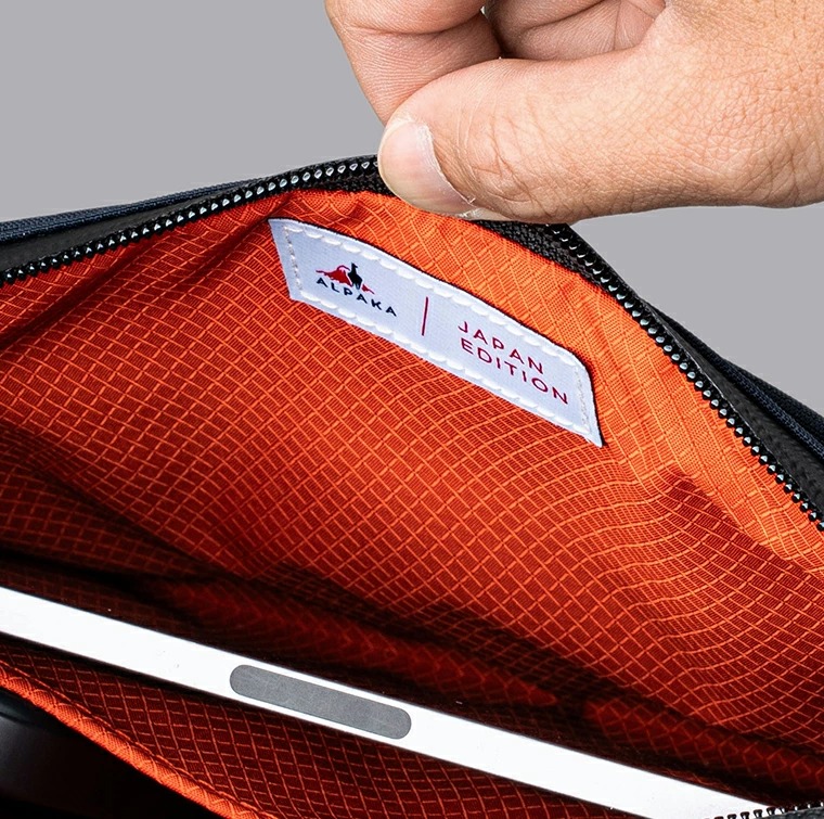 ALPAKA 【公式】日本先行発売 数量限定 ZIP POUCH MAX V2 JAPAN