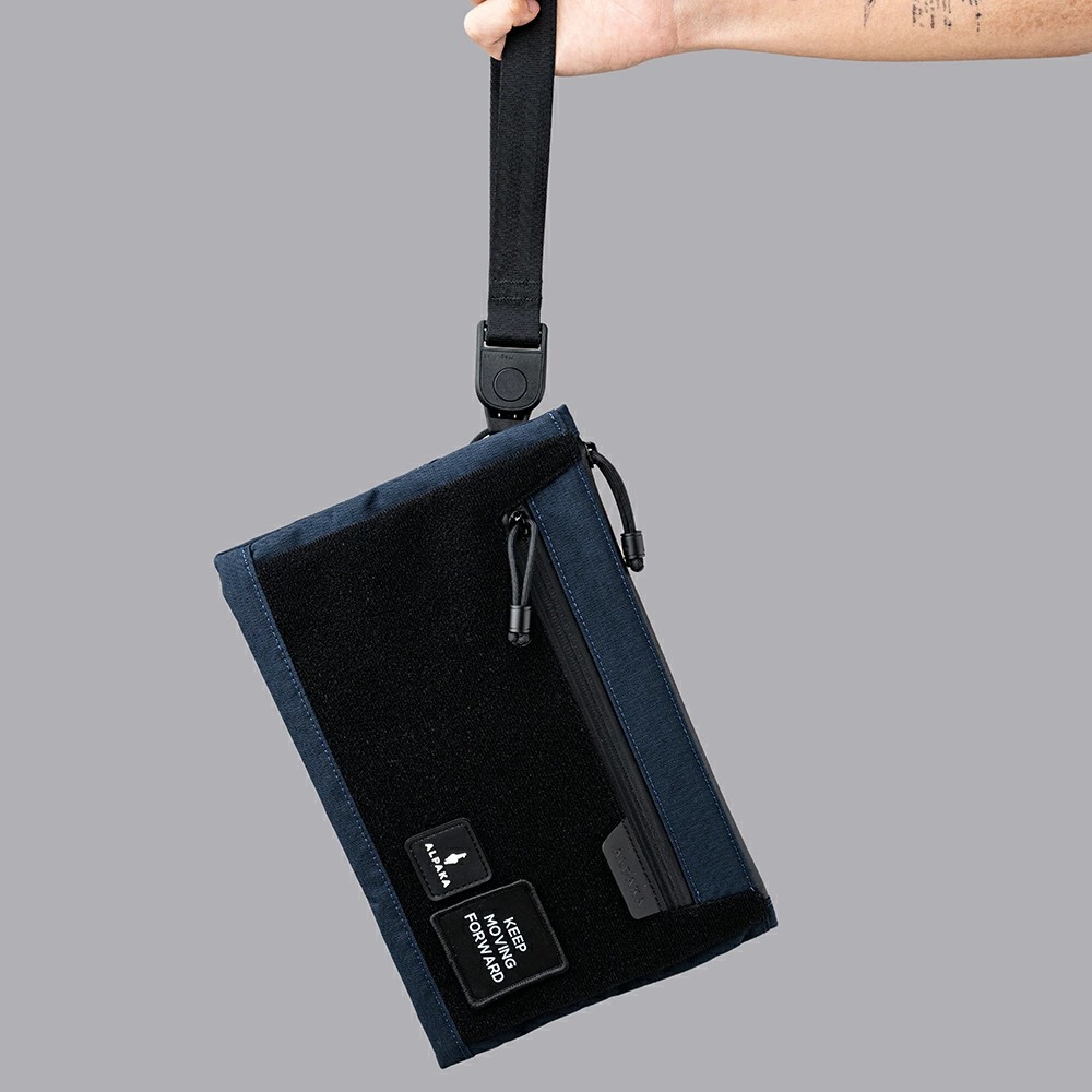 ALPAKA 【公式】日本先行発売 数量限定 ZIP POUCH MAX V2 JAPAN