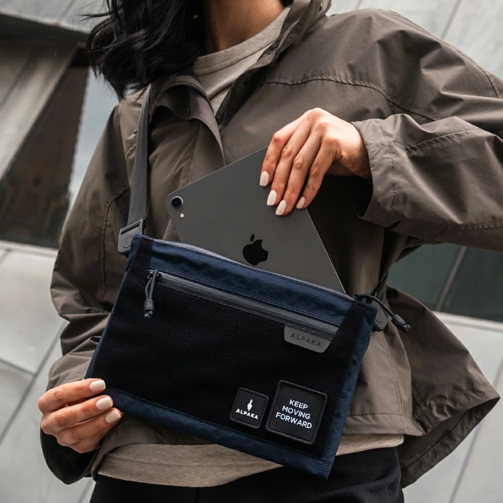 ALPAKA 【公式】日本先行発売 数量限定 ZIP POUCH MAX V2 JAPAN