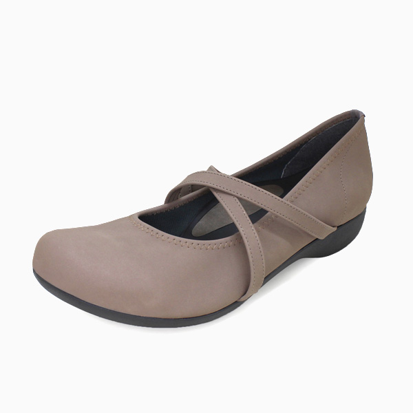 Re:getA（リゲッタ） R-0191 ローヒールクロスストラップパンプス