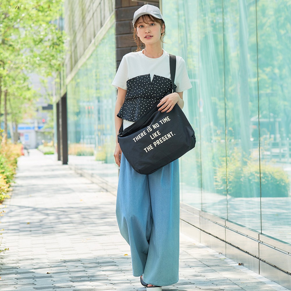 ☆送料関税込☆VALENTINO LARGE ワンスタッド トートバッグ☆ VALENTINO ヴァレンティノ トートバッグ 4W2B0N07TAG レディース