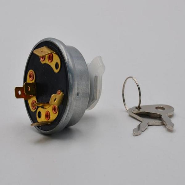 Luc670 128SA用2キー付き4ピン12V / 24V金属トラクターイグニッションスイッチ