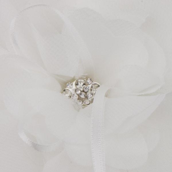 フラワーラインストーンリングピローリングベアラの結婚式のブライダル装飾