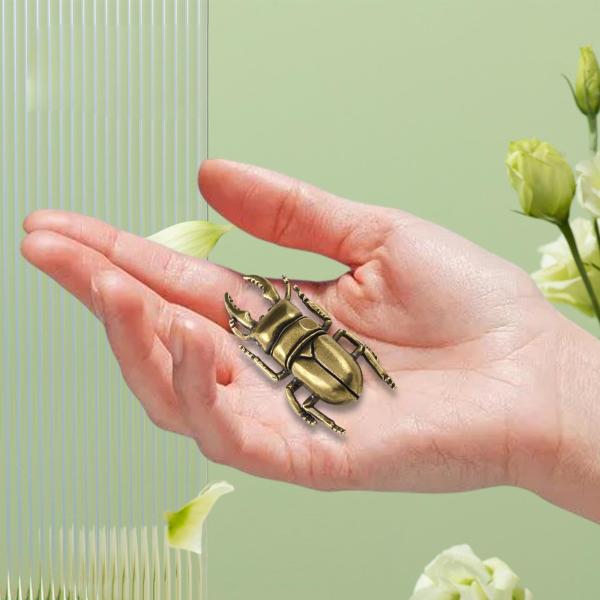 カブトムシ置物ミニチュア像素朴なヴィンテージ真鍮カブトムシ装飾固体金属動物の装飾車のデスクトップオフィス用