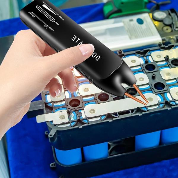 ハンドヘルドスポット溶接機、ミニスポット溶接機、溶接シート0.1-0.25 mm DIYプロジェクト11ギア調整可能な高信頼性