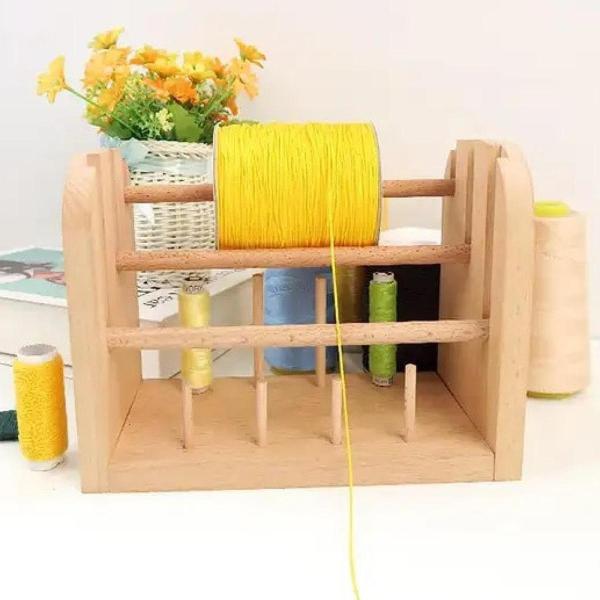 ウッデンスプールホルダースプールスレッドラック編みクロシェットサプライは、ジュエリー縫製刺繍用の縫製スレッドオーガナイザー