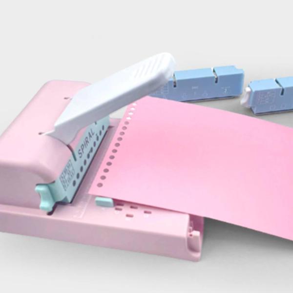 手動式穴あけ機 製本用パンチャー コンパクトバインダー 用紙穿孔ツール レバー駆動機構 位置合わせ目盛り付きカスタムノート制作文書管理業務に適用