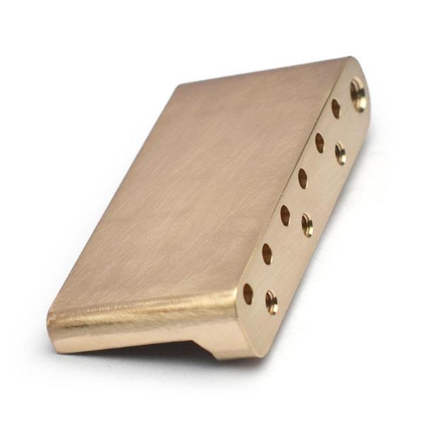 ギターブリッジトレモロブロックトレモロブリッジ使い簡単なヘビーデューティセントエレクトリックギターブリッジベースシングルトレモロギターブリッジ