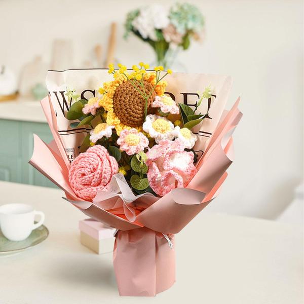 ひまわりブーケ かぎ針編み ガラス花瓶付き 完成したかぎ針編みの花、編み物の花束、手作りのかぎ針編みのひまわり