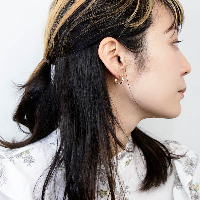 ボリューム フープ ピアス ゴールドフィルド 12KGF シルバー 男女兼用 amb-gf-p32 Amer Bijoux |  | 10