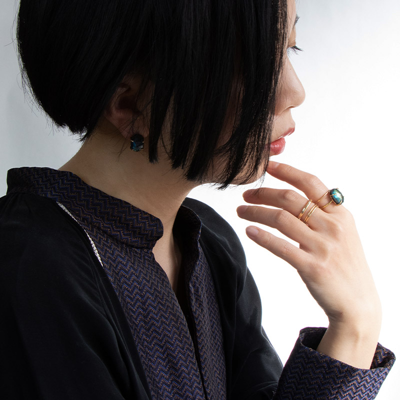 オニキス ラブラドライト 水晶 リング 指輪 ゴールドフィルド トリプレット amb-gf-rs23 Amer Bijouxの画像