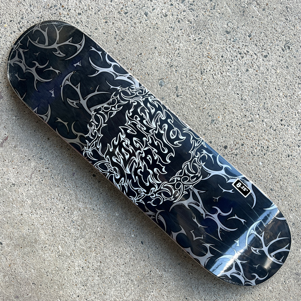 SANTA CRUZ（サンタクルーズ） スケボー デッキ 8.25 RAZOR DOT TEAM