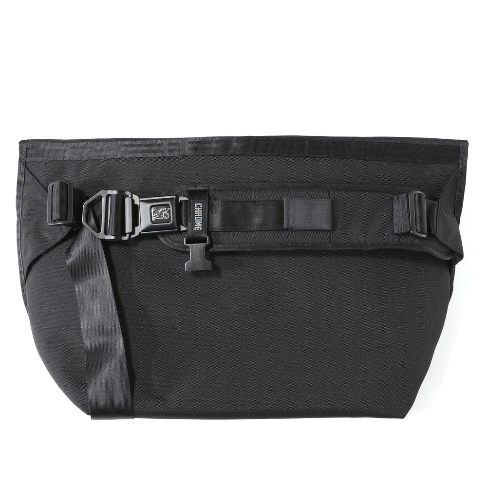 【CHROME クローム 】美品　メッセンジャーバッグ　CTZ 防水　黒 CHROME/クローム CTZ MESSENGER BAG ショルダーバッグ