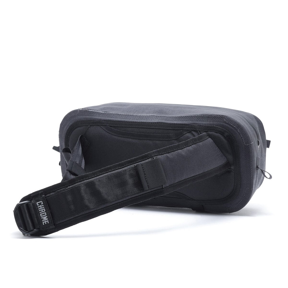 CHROME（クローム） CHROME MINI KADET WP スリングバッグ ミニ