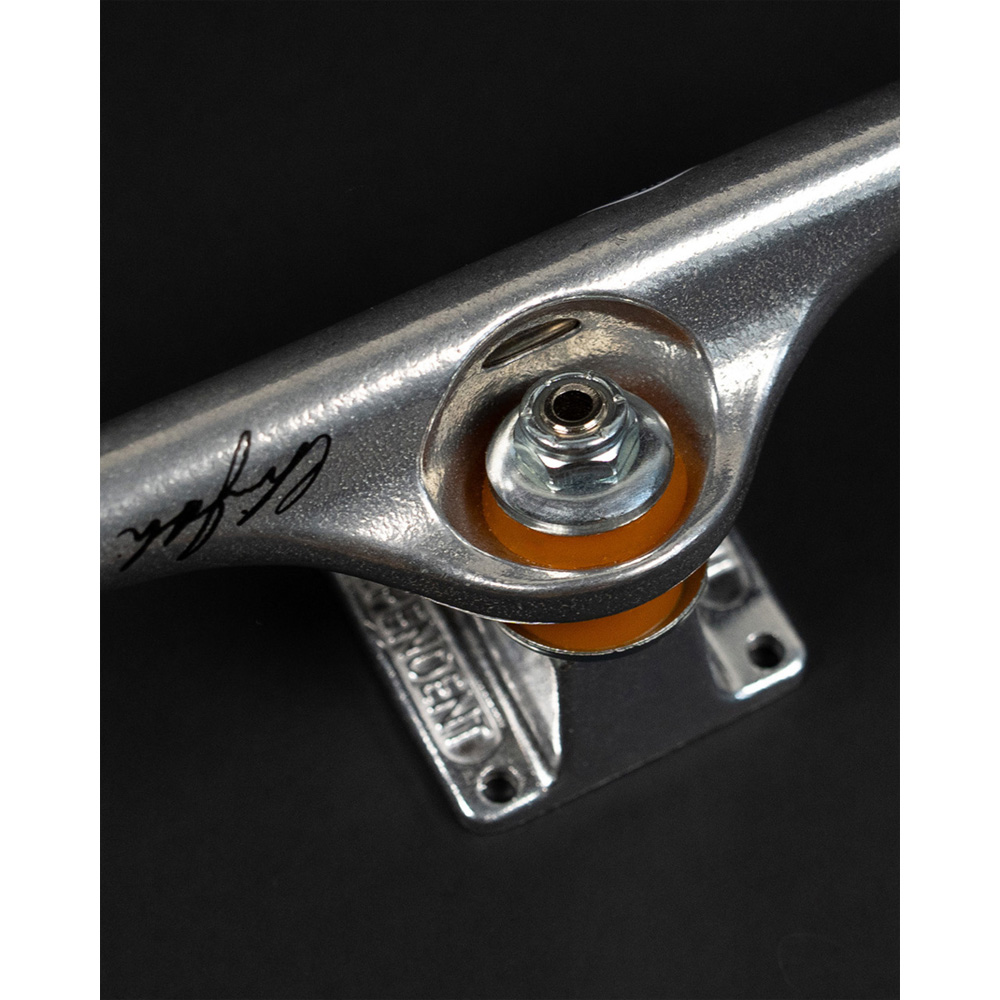 INDEPENDENT TRUCK COMPNY インディペンデント INDEPENDENT 最軽量