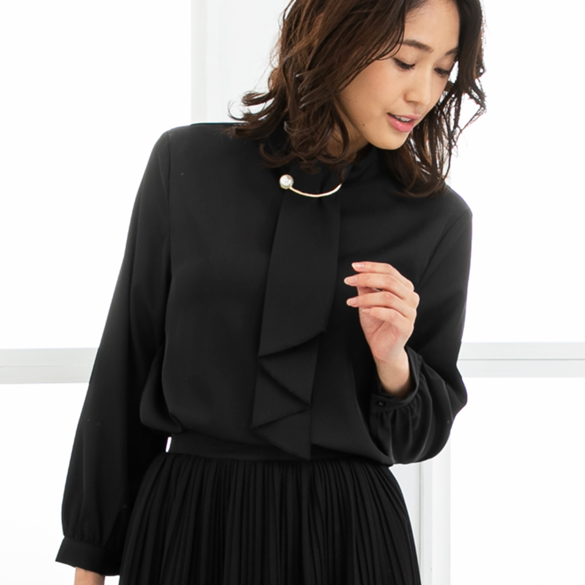 ダイアナ　ブラックフォーマルボディスーツAA100Q over collar body suit／ボディスーツブラウス – Numero CLOSET