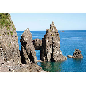 ジグソーパズル シリーズ・日本の都市123 兵庫県豊岡市「落ちそうで落ちない はさかり岩」 300ピース (300-479)