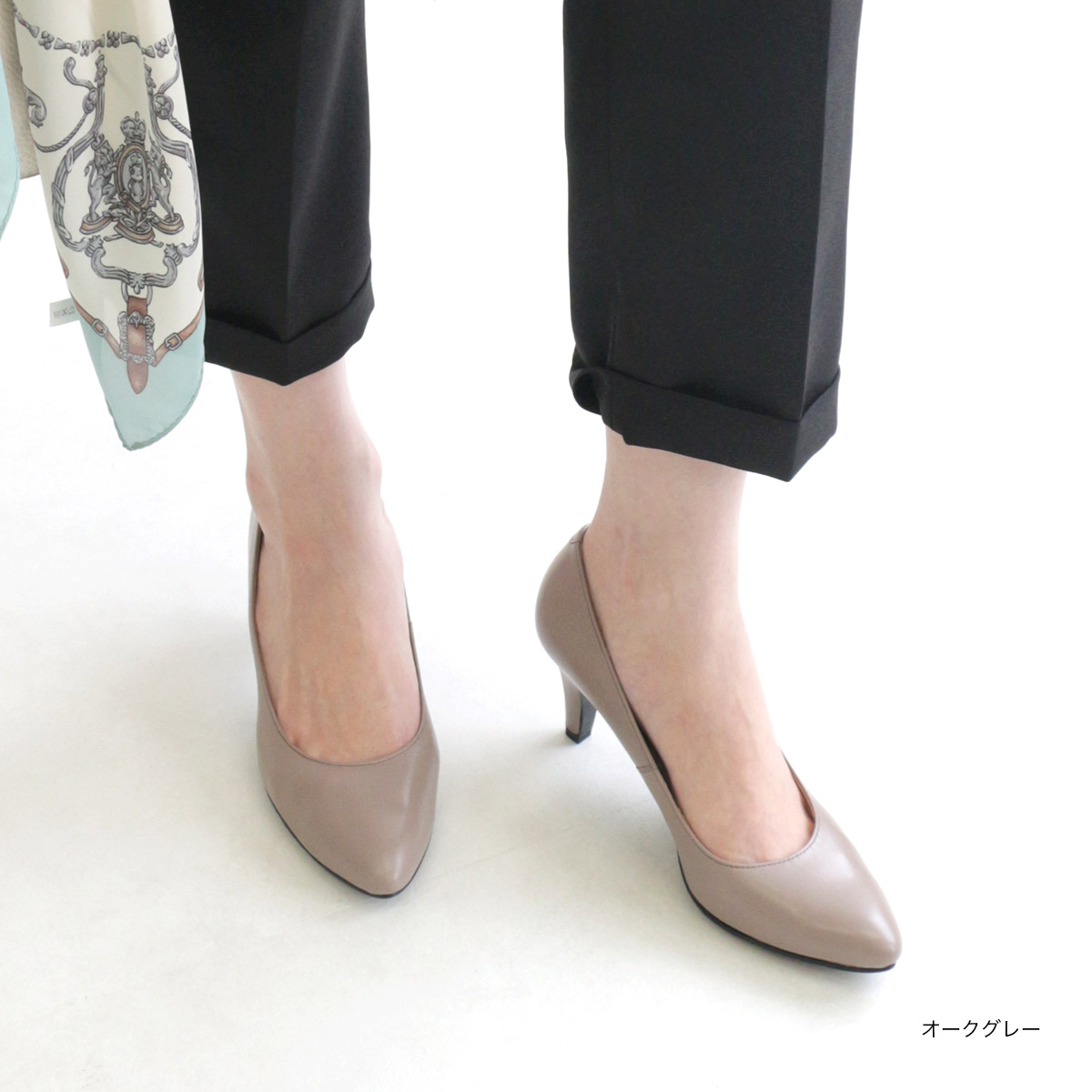 再入荷】【25SS】パンチングレザーメリージェーンパンプス