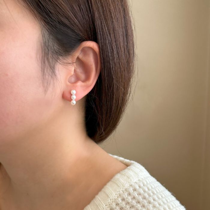 K18YG 4.5-5.5mm アコヤパール 3連 ラインピアス 送料無料 あこや