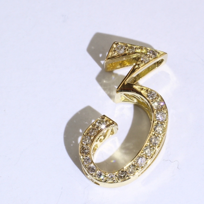 ⭐︎K18ネックレスダイヤモンド ペンダントトップ⭐︎ D:0.23ctD0.40 ⭐︎K18ネックレスダイヤモンド ペンダントトップ⭐︎ D:0.23ctD0.40