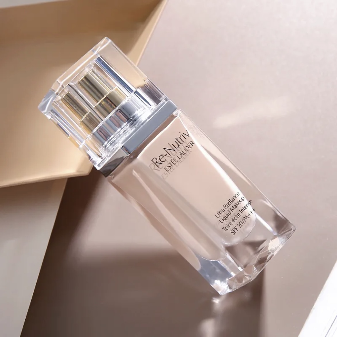 エスティローダー ESTEE LAUDER リニュートリィブラディアンスリクイッドメークアップN #19/20/21/22 クール ポーセリン 30ml 送料無料 新品 プレゼント｜amis-shop2023｜08