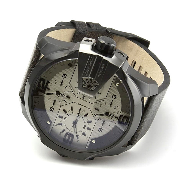 【在庫あり】ディーゼル DIESEL 腕時計 4タイム表示 ディーゼル メンズ DZ7391