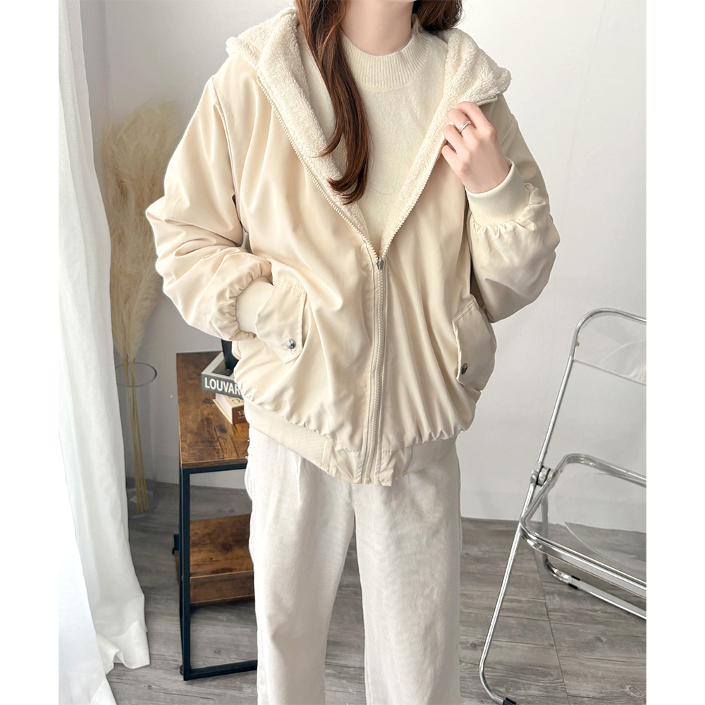 Amulet（アミュレット） リバーシブルフード付きボアブルゾン