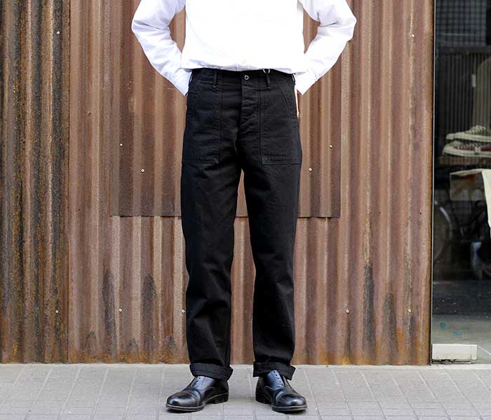 ワーカーズ WORKERS ブラックデニム ベイカーパンツ スリムフィット Black Black Denim Baker Pants Slim  (2208-BAKER-PT-SLIM-DNM)