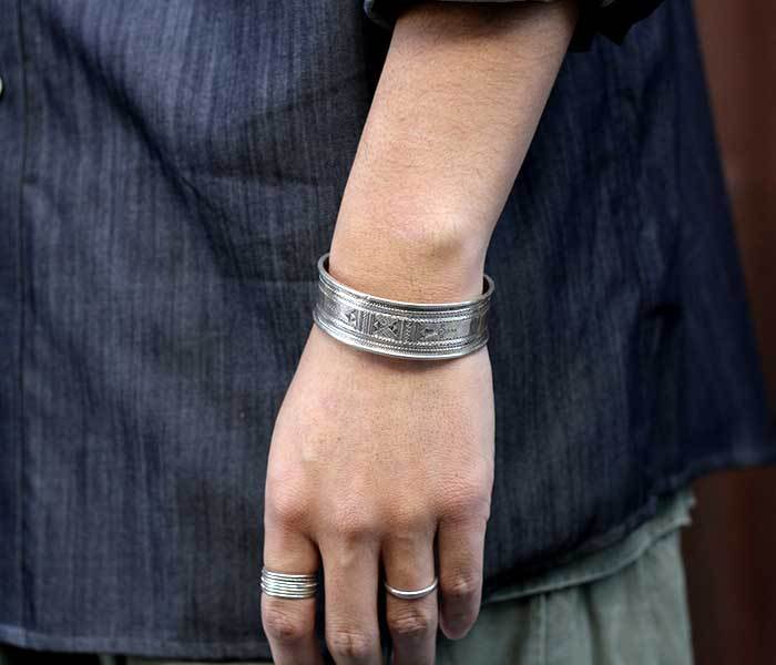 インテリム INTERIM トゥアレグ シルバーバングル TOUAREG MID SILVER BANGLE (IT22S349)