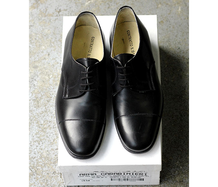 【Dolce&Gabbana】90s~イタリア製キャップトゥレザーシューズ Dolce&Gabbana】90s~イタリア製キャップトゥレザーシューズ