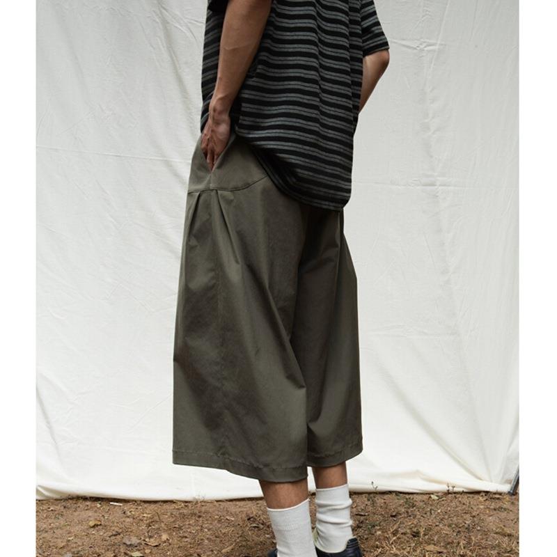 ネストローブ　ガウチョパンツ　タック　ウール　ワイドパンツ　クロップド丈 ワイドパンツ メンズ 高 腰 ゆったり ソフト ストリート クロップド