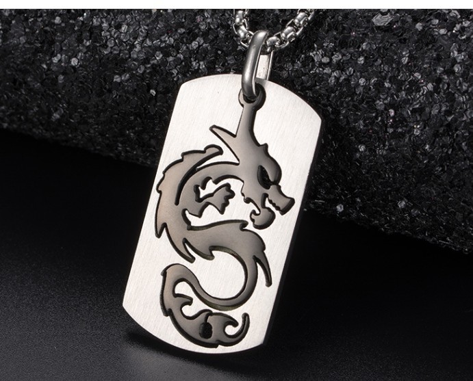 ネックレス メンズ 龍 ドラゴン ペンダント ステンレス 竜 アレルギー 送料無料 プレート テレビで話題
