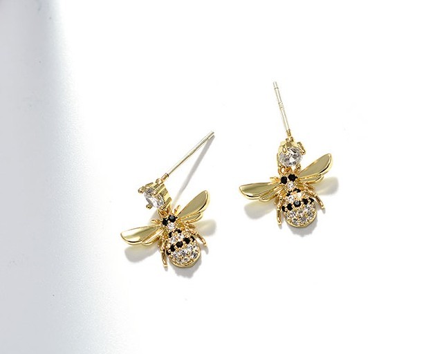 【関税・送料無料】AMY O★Clover スタッズピアス ６色 楽天市場】ピアス レディース 透明樹脂製ポスト 金属アレルギー