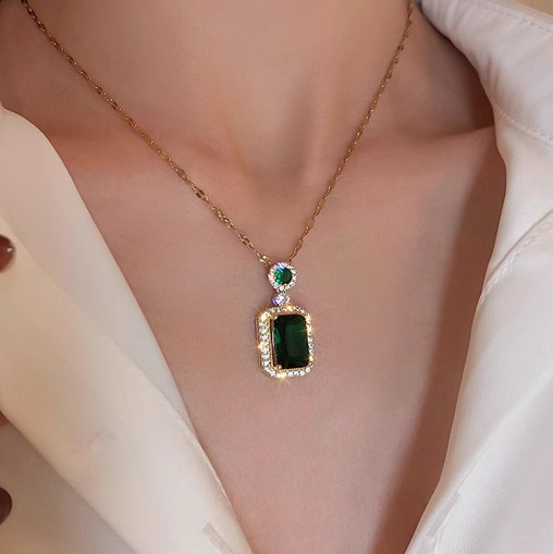 ネックレス レディース 長方形 緑 グリーン 四角 スクエア ステンレス