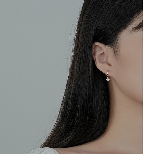 ピアス レディース フープピアス ループピアス スワロフスキー