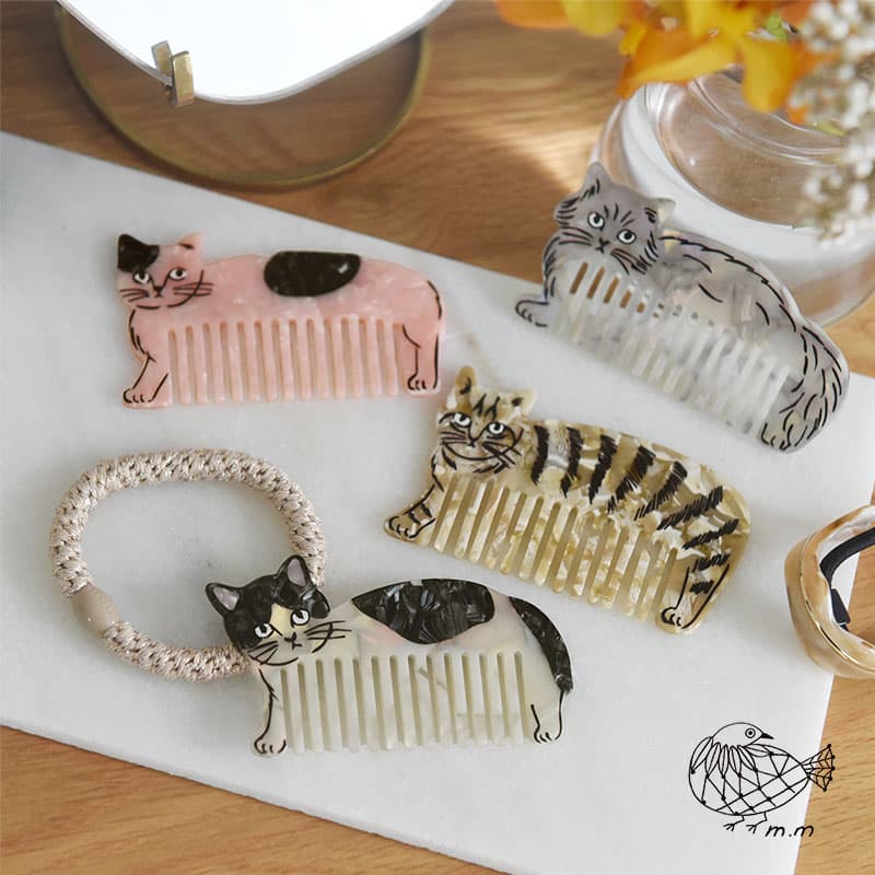 松尾ミユキ 猫モチーフ コーム くし 持ち運び かわいい ヘアコーム 櫛