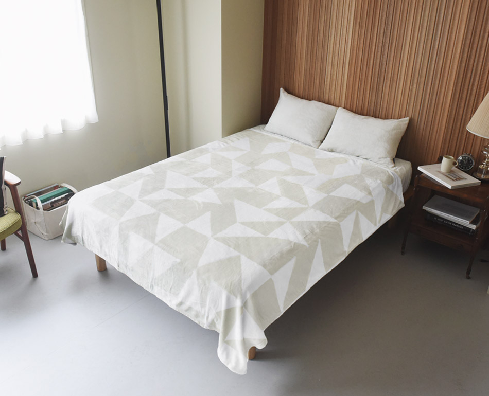 お値下げ　万能ひざ掛け　アルファーカバーシリーズ 冬の寝具や毛布なら毎日の暮らしに寄り添う商品を提供するアンジェ