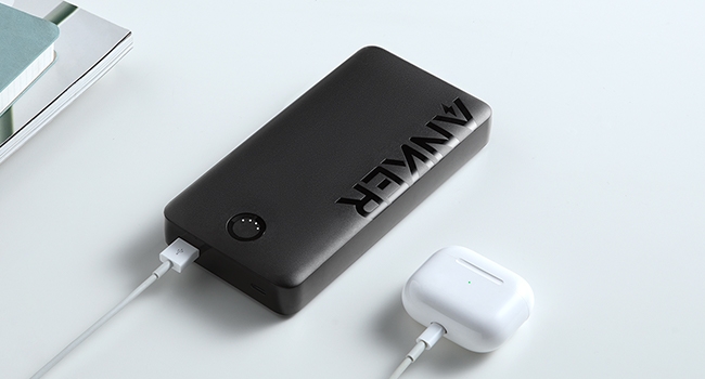 Anker（アンカー） Anker Power Bank (20000mAh, 15W) (大容量