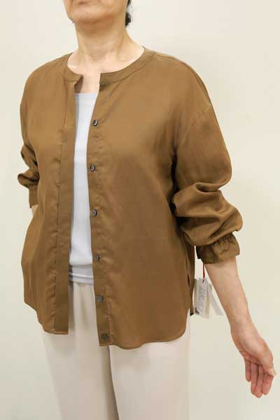 春夏値下げ【ディニテコリエ/80255109/30%OFF】テンセル麻キーネック比翼釦留３Ｄバックロング後裾切替袖口ゴムカフス長袖シャツジャケット/sps/9i52b161xx