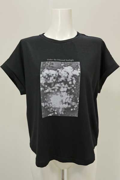 春夏値下げ【ディニテコリエ/80255340/30%OFF】綿天竺丸首木漏れ日プリントリラックスＴシャツラウンドヘム＆バックスリットフレンチスリーブ/sps/5i56b161xx