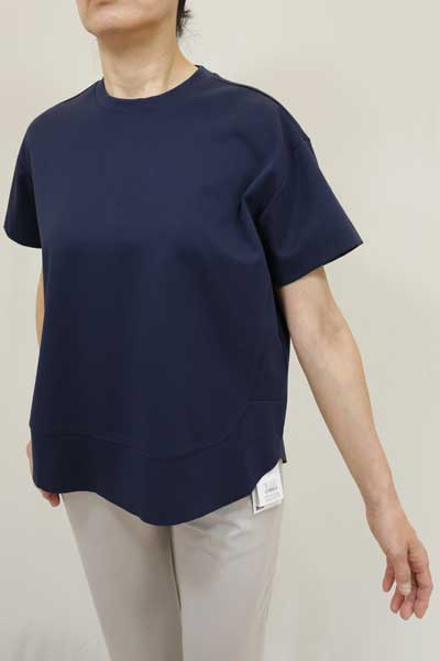 春夏値下げ【ディニテコリエ/定番/80990215/20%OFF】綿ポリストレッチスムース両脇パネル裾断切りラウンドヘムＴシャツドロップ半袖/spt/sps/5i56b161xx
