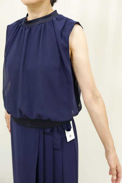 春夏SALE【シー＋/K10204/40%OFF】ポリ75dシフォンジョーゼット＋衿・裾リブニット切替モックネックノースリーブブラウス・スーツ販売/C+/sps/9i51/3i32b452xx Nazareno Gabrielli 春夏SALE【シー＋/K10204/40%OFF】ポリ75d